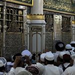زیارت؛ راهی برای تقرب به نور