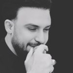 دانلود آهنگ مصطفی ابراهیمی جوانم من خدا اما دلی صدساله دارم