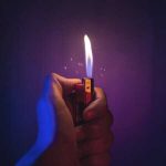 دانلود آهنگ تق تق میکرد فندکم منی که دور میشدم دود نیاد سمتمم