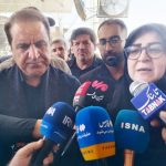 پذیرایی سخنگوی دولت از زائران در مسیر مهران