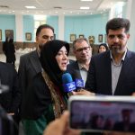 سهم زنان در تولیدات صنایع‌دستی شهرستان لنجان قابل‌توجه است