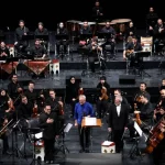 وحید تاج و سعید فرج‌پوری ارکستر ملی ایران را همراهی کردند