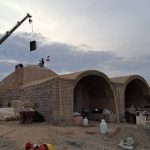 سنگ تمام ۴۰۰ نفر نیروی داوطلب دوستدار میراث‌فرهنگی برای مرمت آب‌انبار حاج عبدالوهاب اردکان